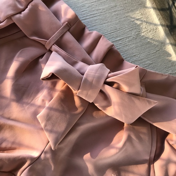 Dusty Rose Shorts with Tie-up Belt - Picture 2 of 4